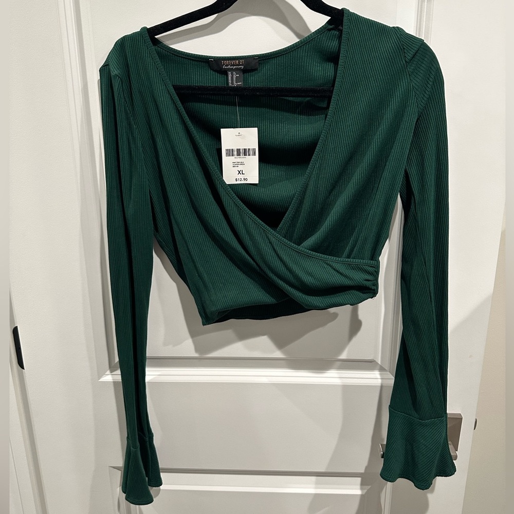 Forever 21 Surplice Long Bell-Sleeve Hunter Green Knit Crop Top X-Large